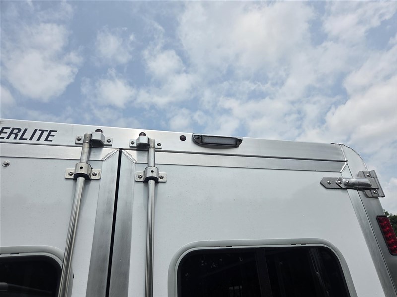 Trailer Photo 4
