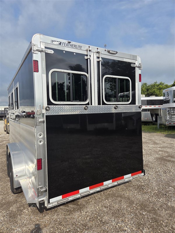 Trailer Photo 4