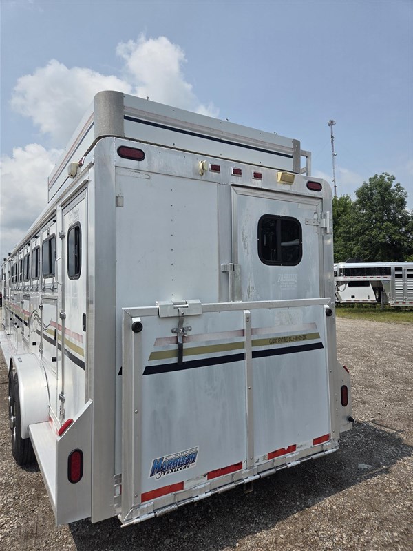Trailer Photo 3