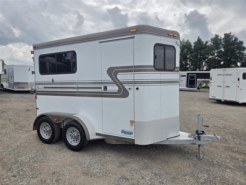 2006 Hawk Straight Load, Dual Escape Doors, Ramp