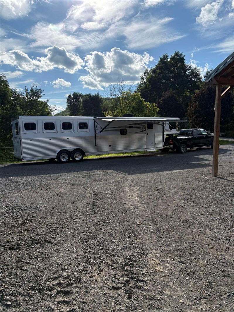 Trailer Photo 2