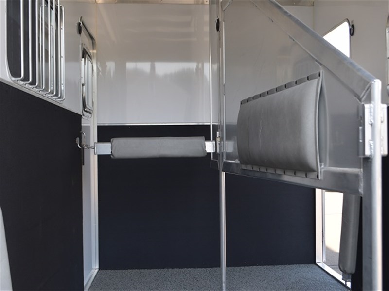 Trailer Photo 19