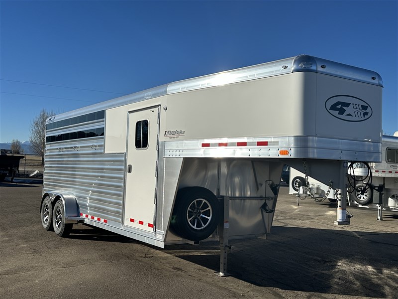2024 4 Star 20' 4 Horse Stock Combo 