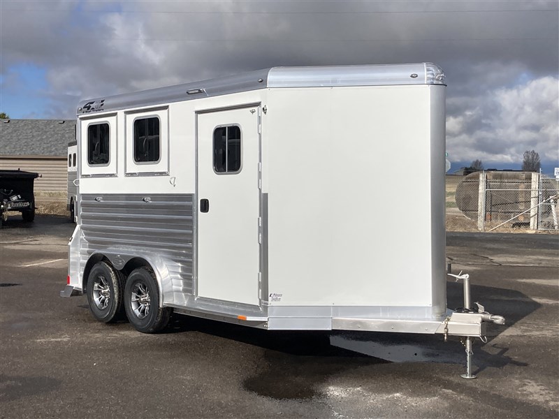 2025 4 Star 2 Horse Warmblood Spread Axel, Ramp, Drop Downs**