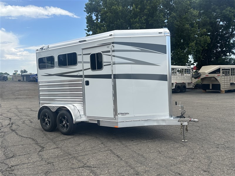 2026 4 Star 2 horse 7'6" Tall