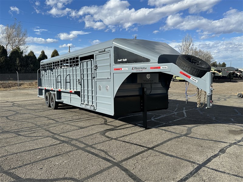 2025 Swift Built 28' Stock Combo **Lots of extras**