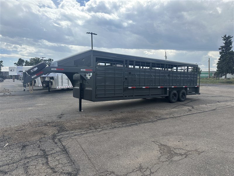 2025 Swift Built 28' 8k axles, 7 wide with extras!!