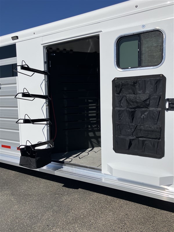 Trailer Photo 15