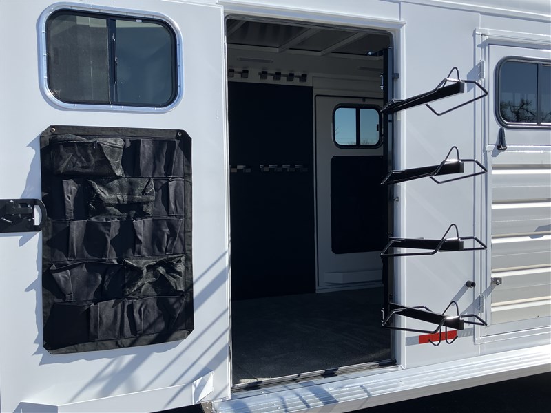 2026 Trails West 6 horse santa fe w/ super tack