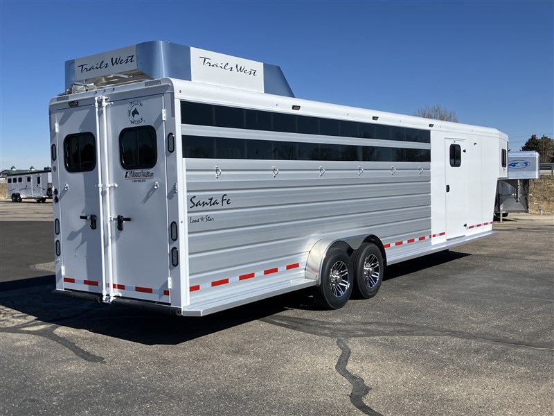 Trailer Photo 11