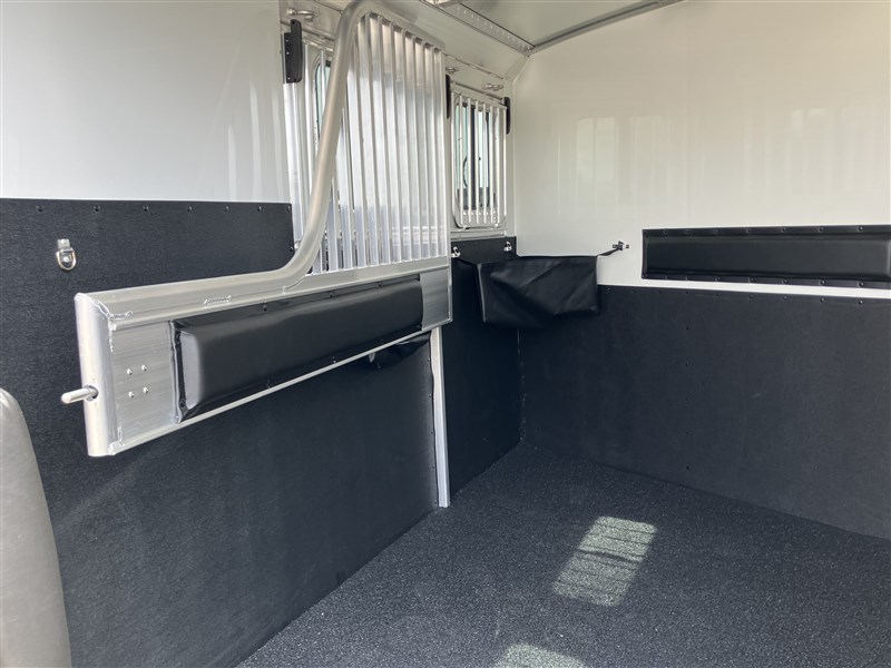 Trailer Photo 18