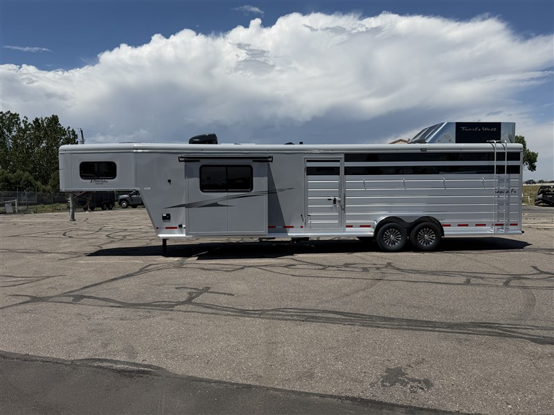 Trailer Photo 24