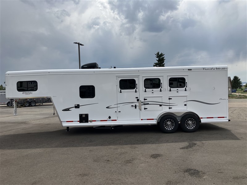 Trailer Photo 26
