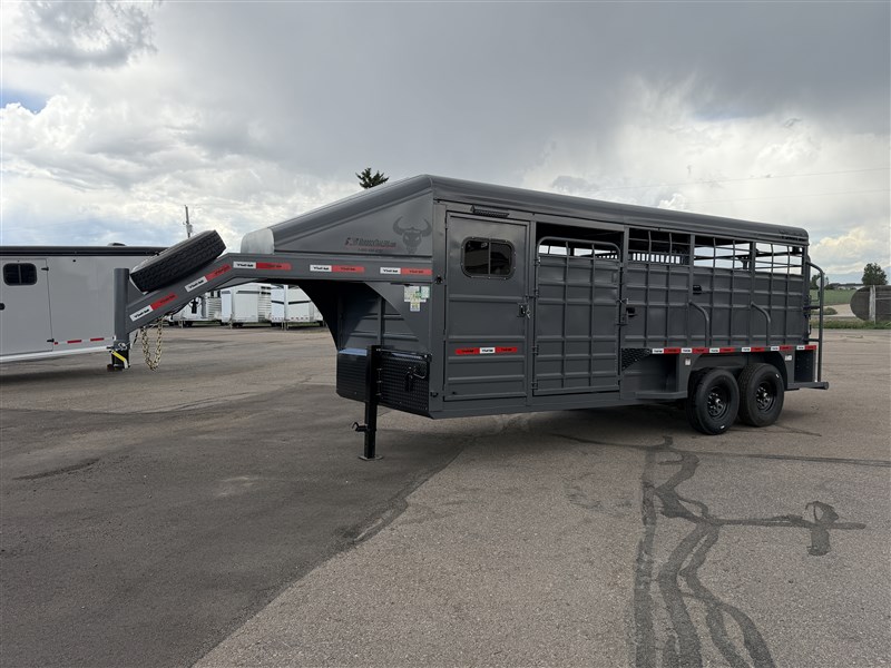 Trailer Photo 7