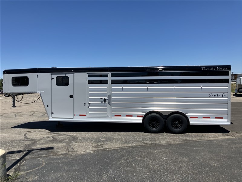 Trailer Photo 4