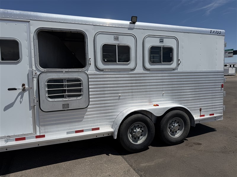 Trailer Photo 11
