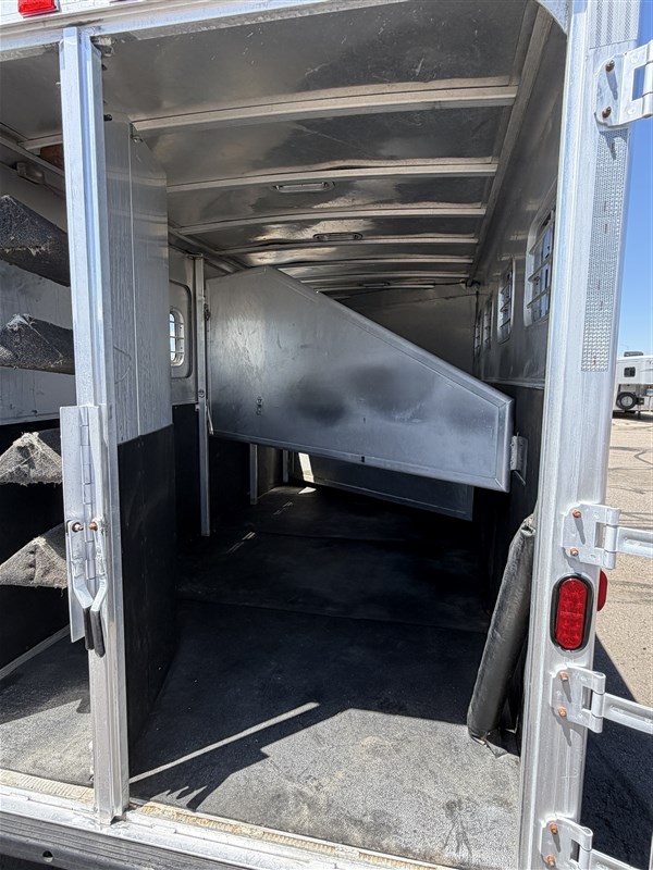 Trailer Photo 14