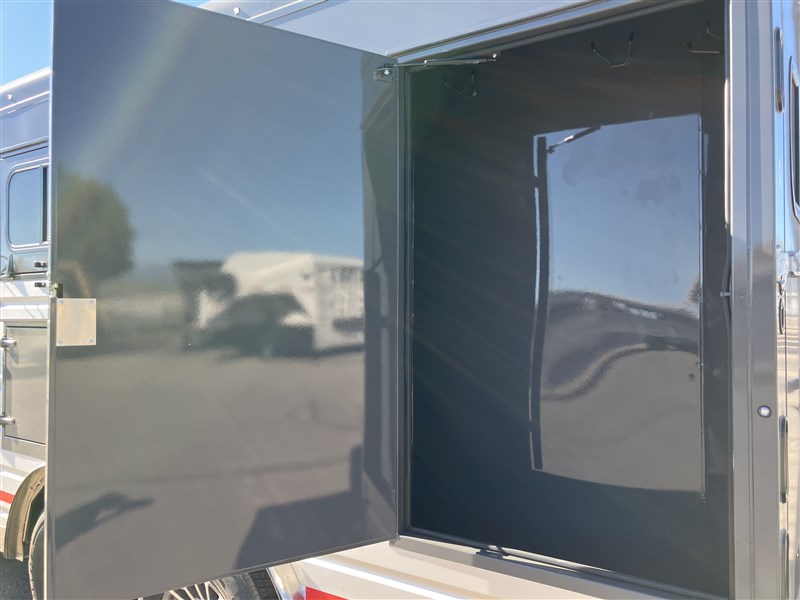 Trailer Photo 6