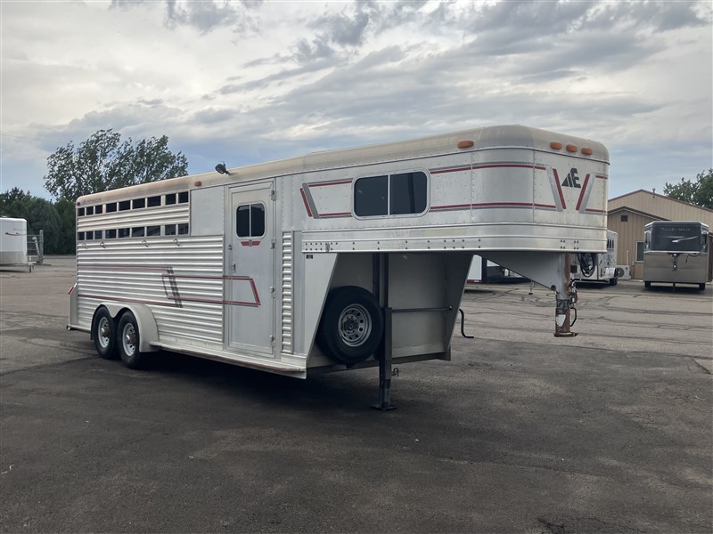 Trailer Photo 3