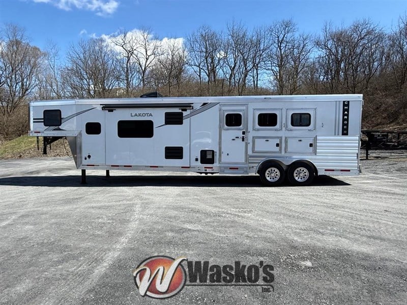 2026 Lakota Charger 8315 SRB