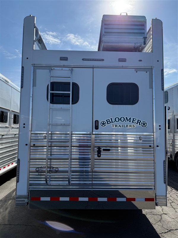 Trailer Photo 6