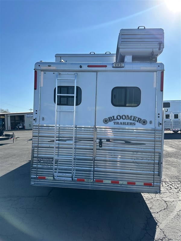 2014 Bloomer 4h, 18'sw, outlaw conversion living quarters