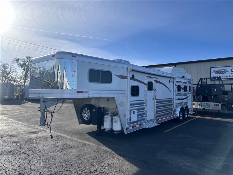 2024 Platinum Coach 3h, 10'4 sw, proline xp living quarters