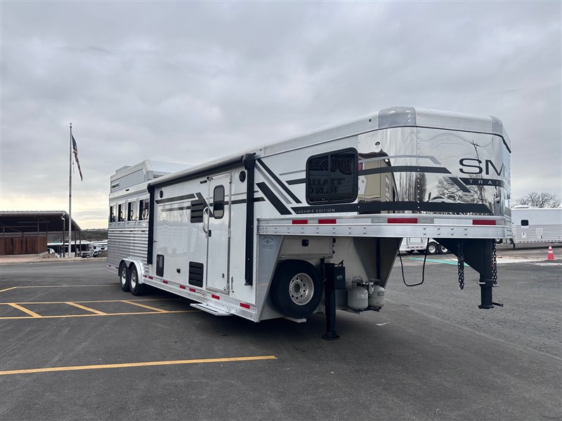 2024 smc 4h, 11'sw laramie edition lq with slide out