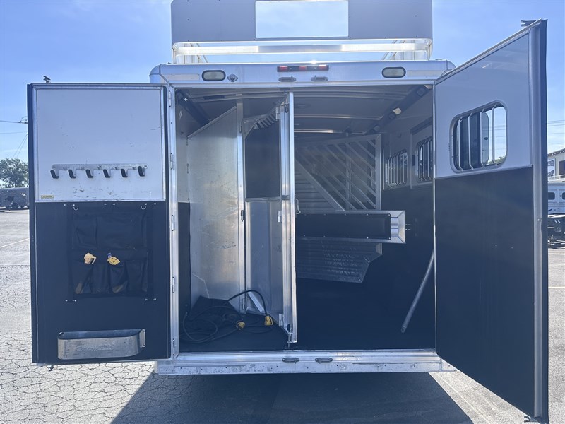 Trailer Photo 6