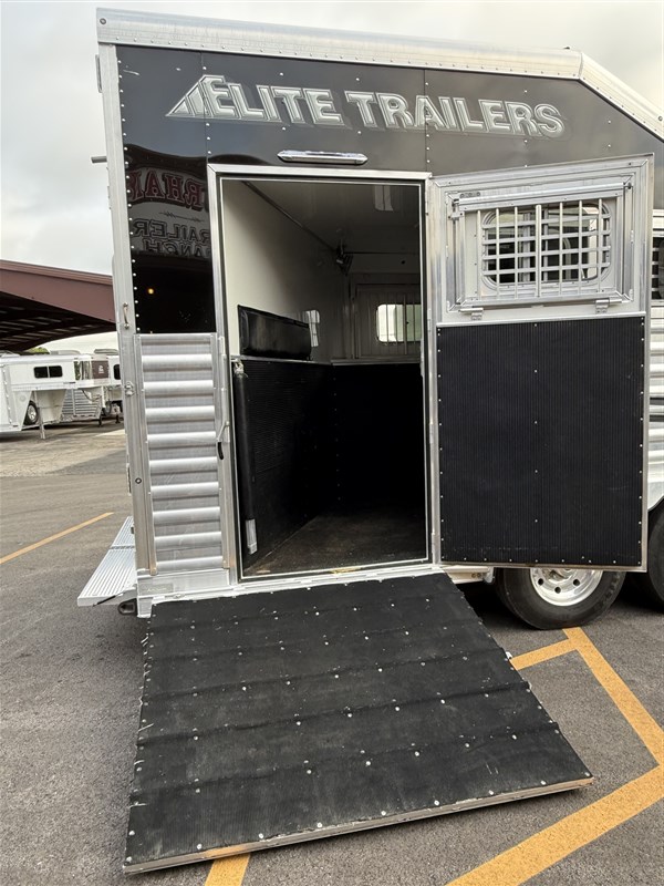 Trailer Photo 12