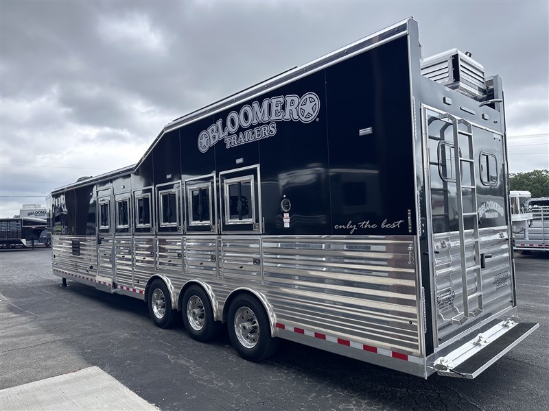 Trailer Photo 4