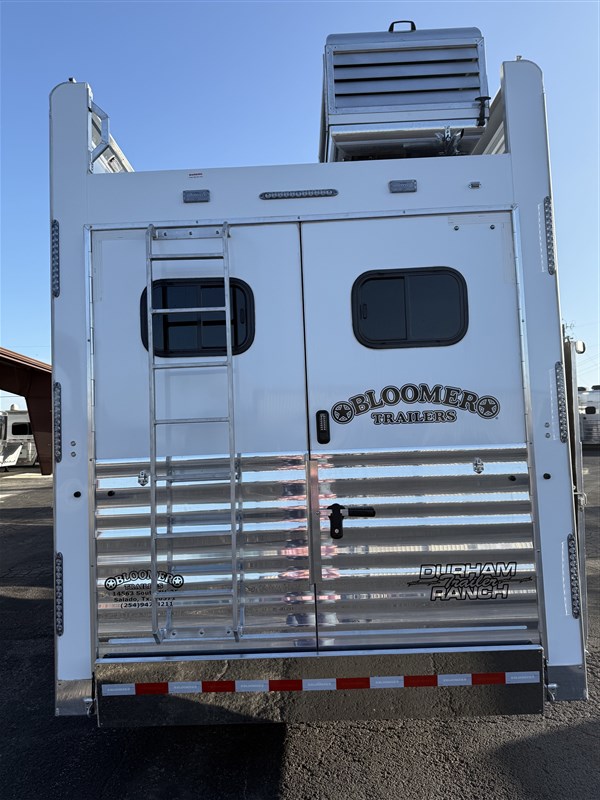 Trailer Photo 5