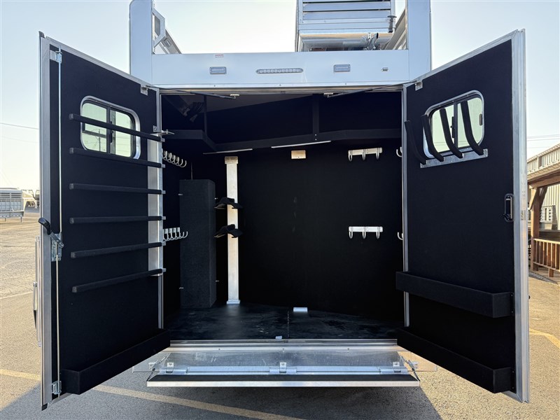 Trailer Photo 5