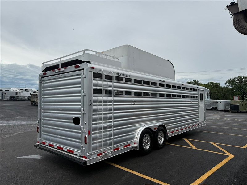 Trailer Photo 3