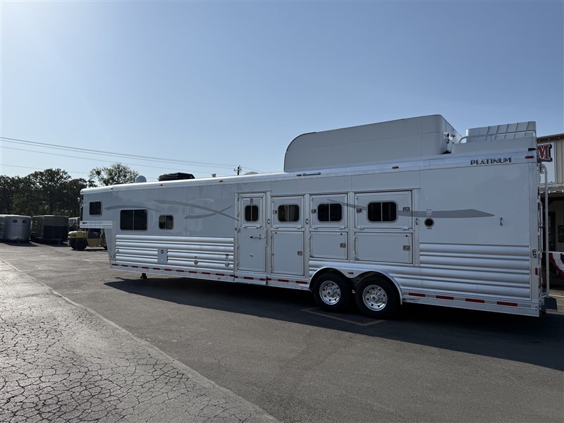 Trailer Photo 4
