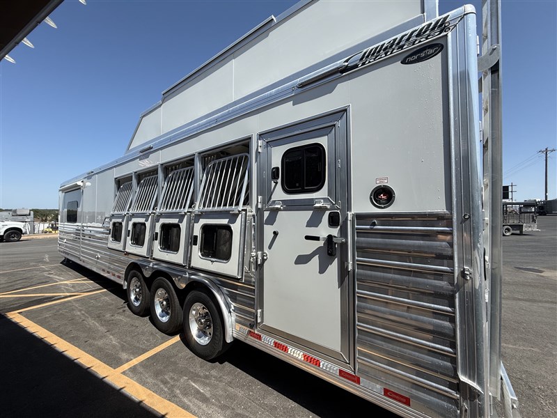 Trailer Photo 2