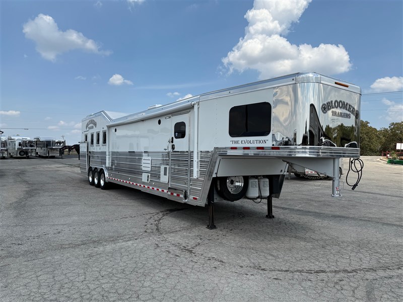 Trailer Photo 2