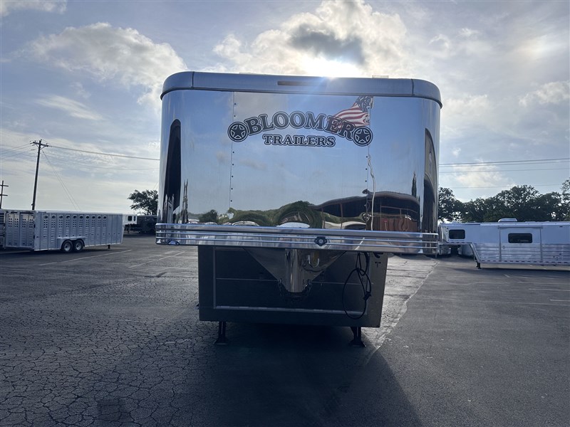Trailer Photo 2
