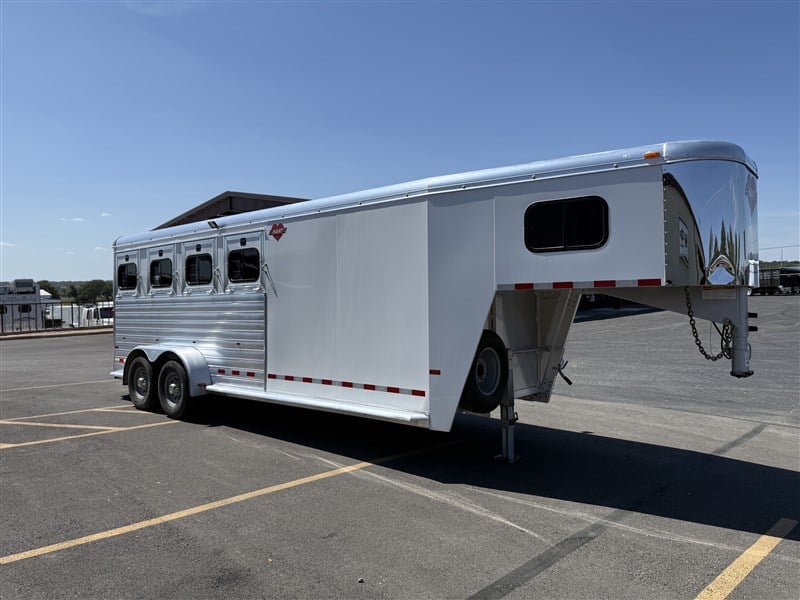 Trailer Photo 1