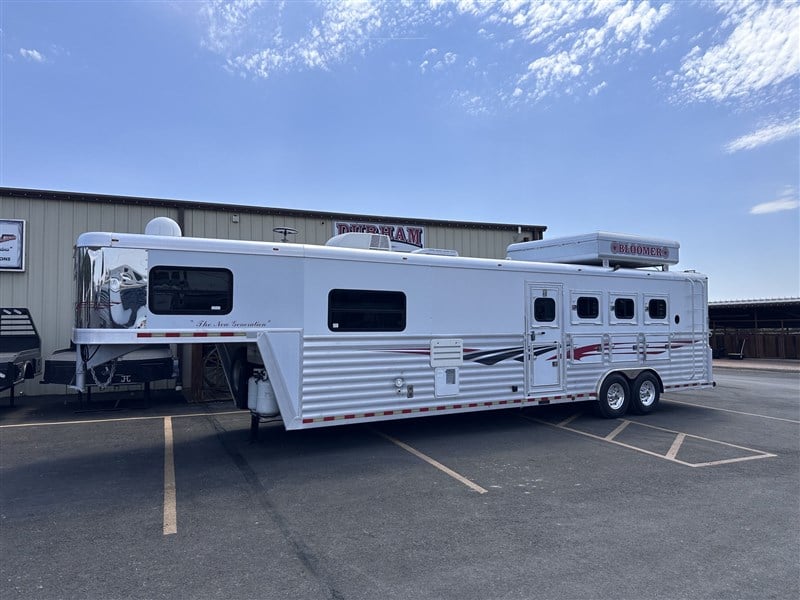 Trailer Photo 1