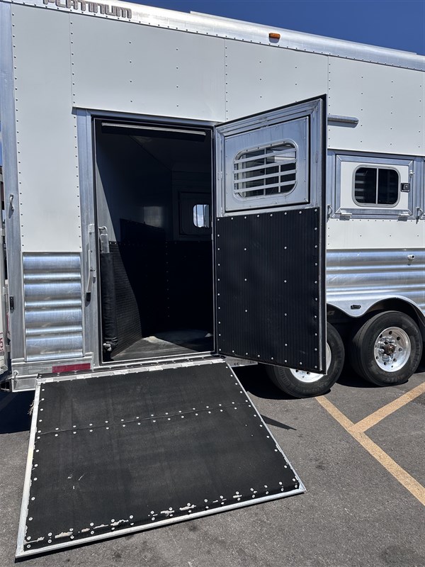 Trailer Photo 26