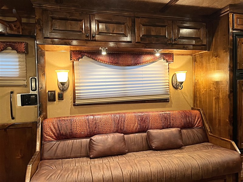 Trailer Photo 19