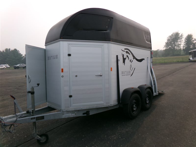Trailer Photo 2