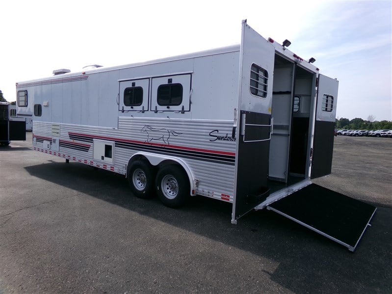 Trailer Photo 2