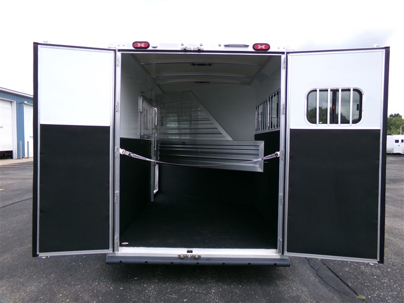 Trailer Photo 3