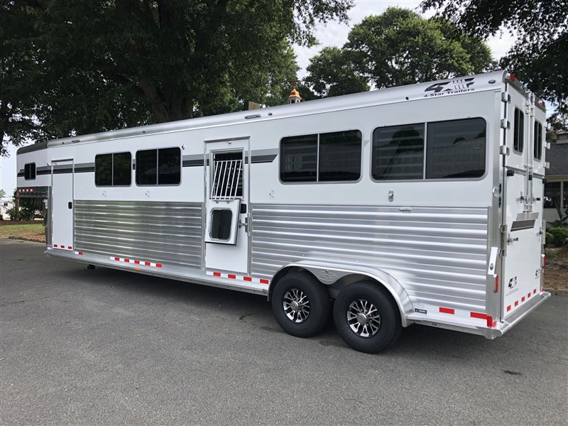 Trailer Photo 17