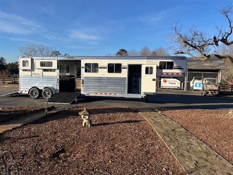 2026 4-star 4 horse h to h - makes box stalls