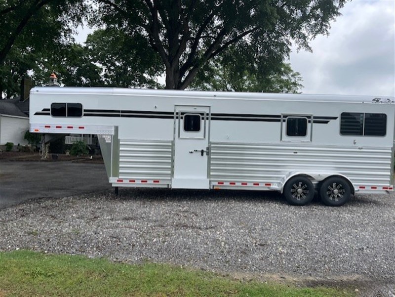 Trailer Photo 3