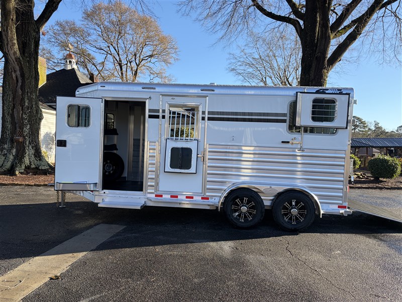 Trailer Photo 11
