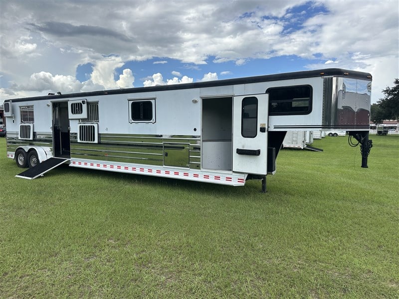 2007 Sundowner 740 4/5h head to head all aluminum